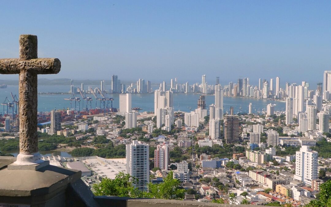 City Tour Privado por Cartagena: Historia y Modernidad en un Solo Recorrido