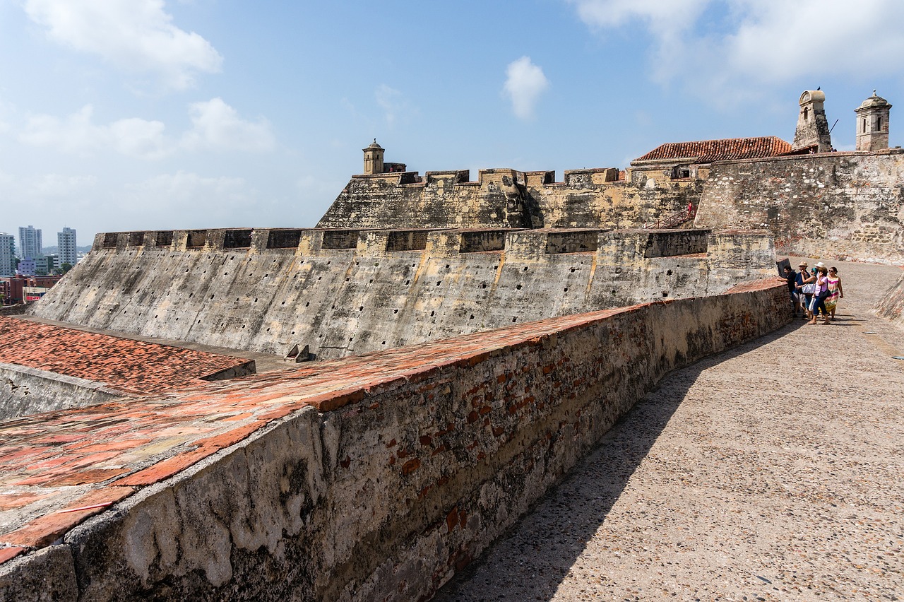 walled-city-6968994_1280